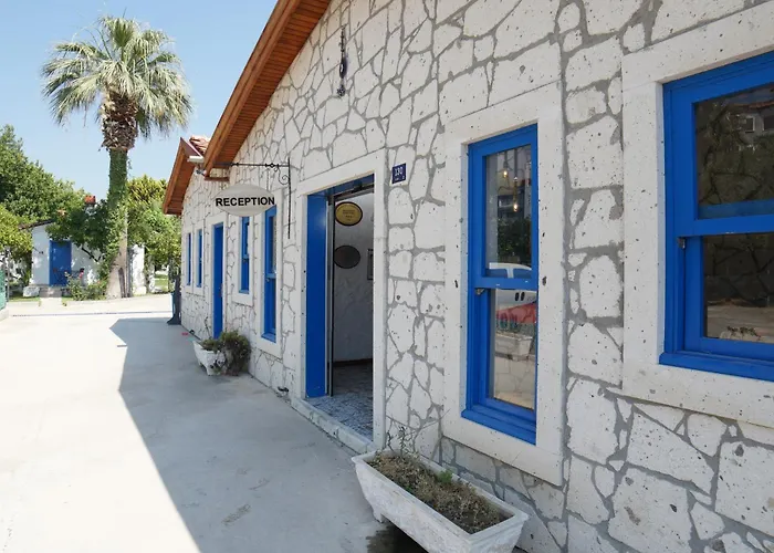 Risus Garden Marina Hotel
